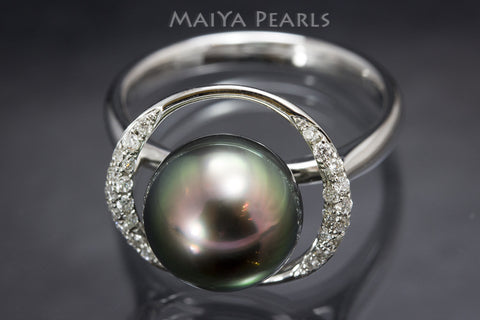 Ring - Exquisite Tahitian AAA Black Pearl, Diamonds, & 18K White Gold