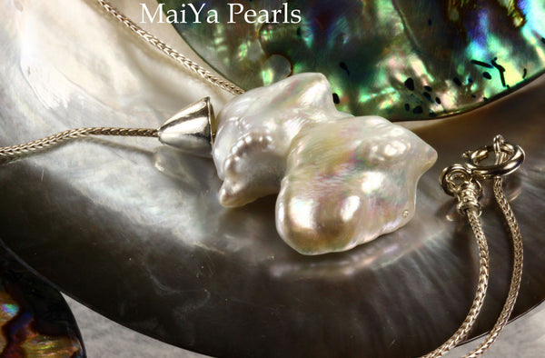 Necklace - Pendant Style - Unique White Keshi Pearl FW