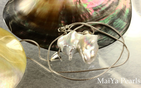 Necklace - Pendant Style - Unique White Keshi Pearl FW