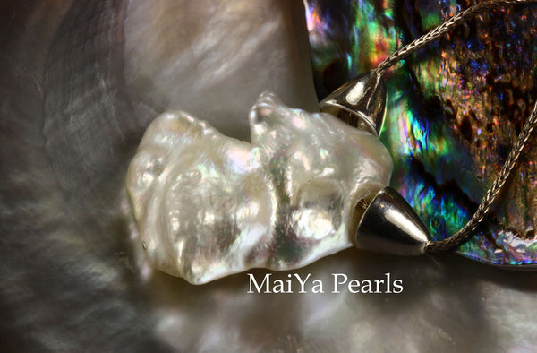 Necklace - Pendant Style - Unique White Keshi Pearl FW