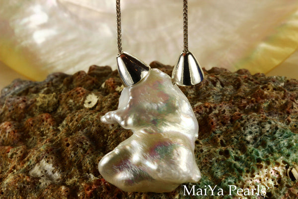 Necklace - Pendant Style - Unique White Keshi Pearl FW