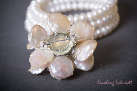 Peach Pearl Bracelet with Flower Brooch