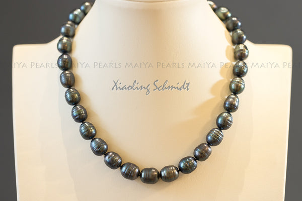 Necklace - Large Black Circlé Pearls