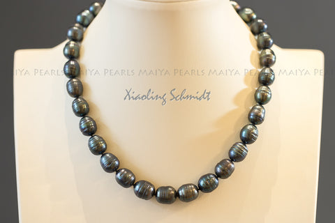 Necklace - Large Black Circlé Pearls