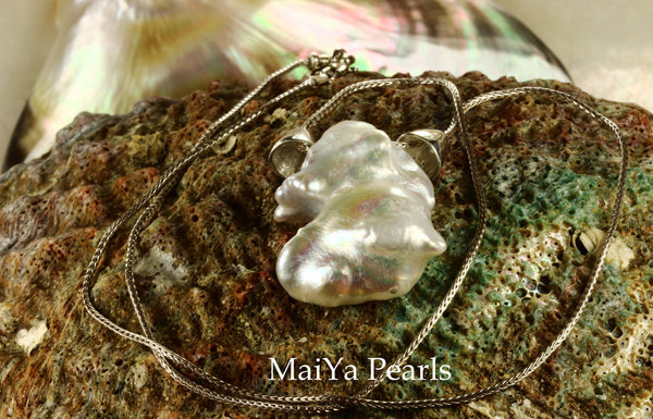 Necklace - Pendant Style - Unique White Keshi Pearl FW